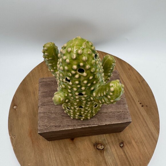 Ceramic Green Cactus Figure Southwest Style 5 1/2 in. Tall unbranded EUC - Picture 3 of 9